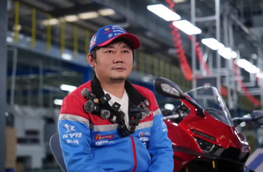 县城修车工,用20年成为世界冠军